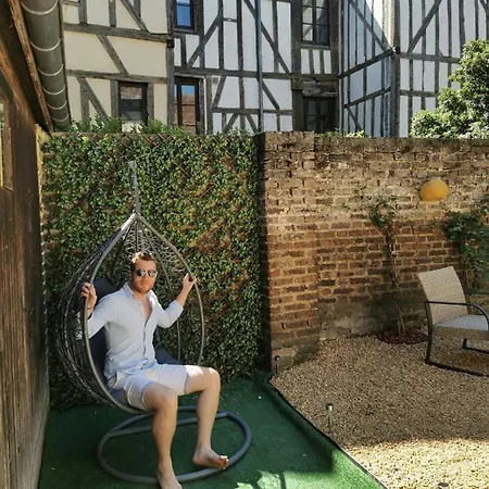 Le Papillon De La Cathedrale - Calme - Jardin - Wifi *