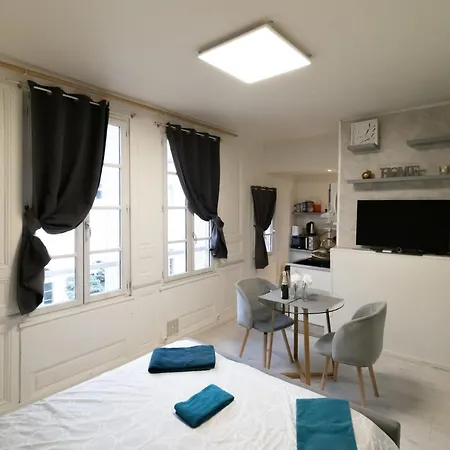 Le Papillon De La Cathedrale - Calme - Jardin - Wifi Apartment