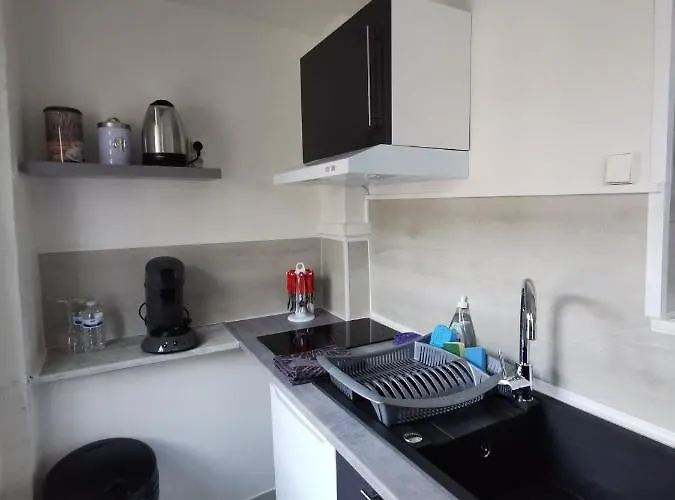 Le Papillon De La Cathedrale - Calme - Jardin - Wifi