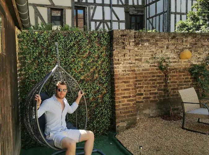 Le Papillon De La Cathedrale - Calme - Jardin - Wifi *